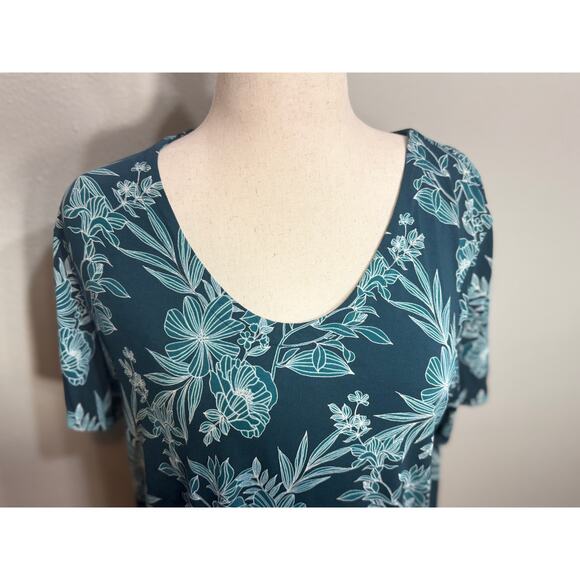 J. Jill Wearever XL top & L shorts set blue floral v neck stretch pockets - Picture 3 of 13